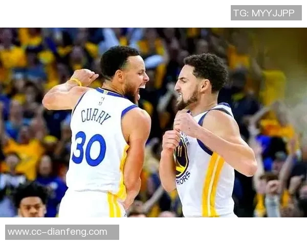 库里生涯再创佳绩12记三分领衔克莱与其他球员共计五次精彩表现