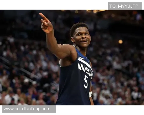 爱德华兹表现惊艳19投10中砍下33分并罚球14中11助球队取得胜利