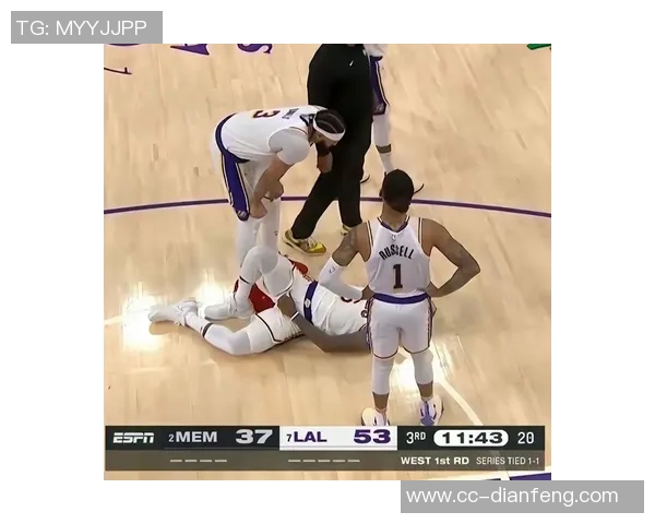 詹姆斯对狄龙犯规表示不满认为自己也曾因类似情况被罚T 詹姆斯对狄龙犯规表示不满认为自己也曾因类似情况被罚T