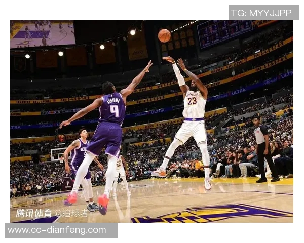 詹姆斯谈防守策略愿意放中距离两分太阳队表现出色投篮命中率高